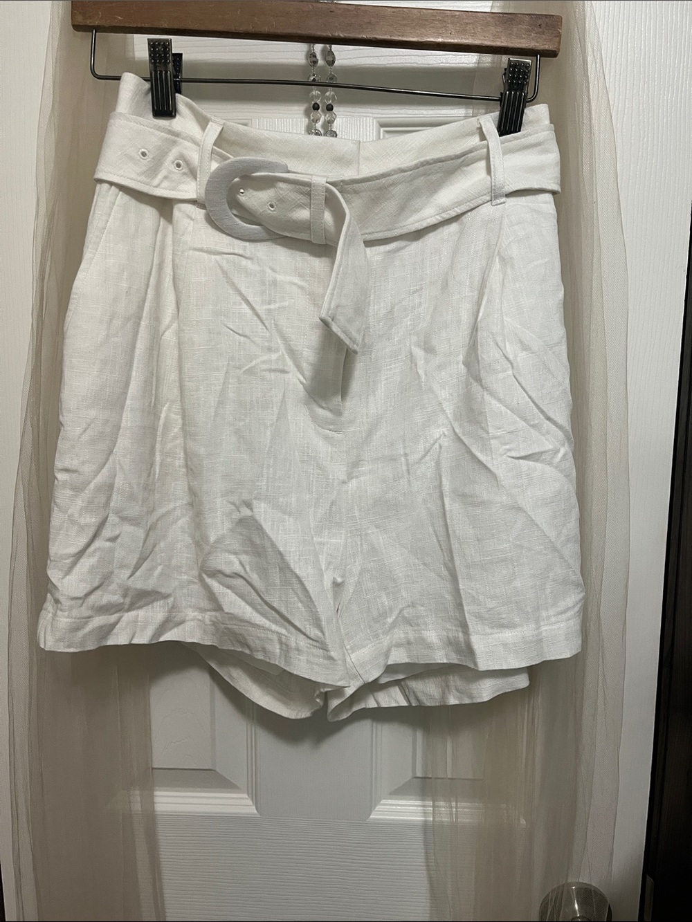 Express White Belted Linen-Look Women’s Shorts